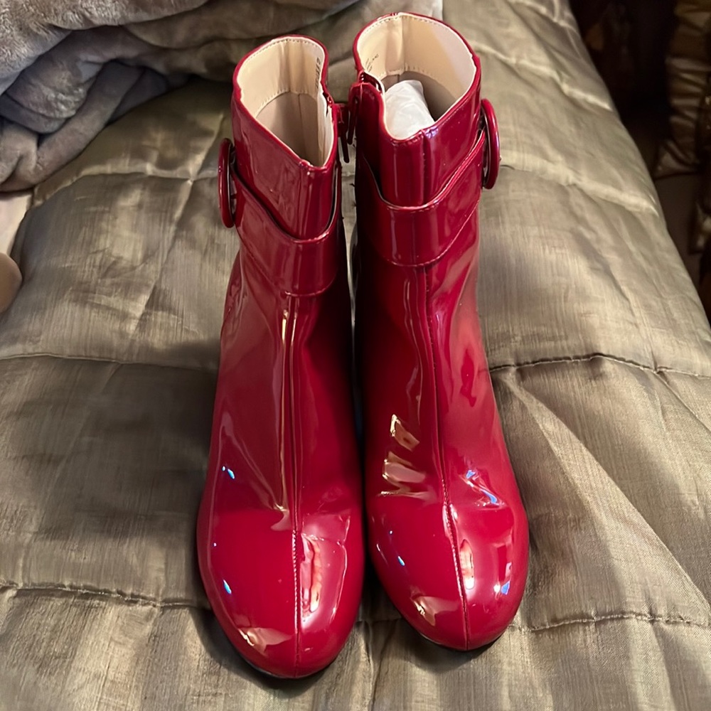 NINE WEST BOOTIES RED COLOR